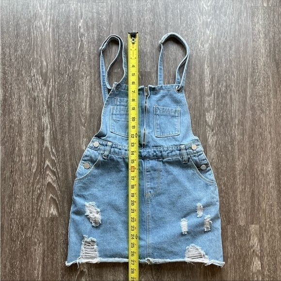 The Impeccable Pig denim jumper dress. Small - Picture 9 of 10